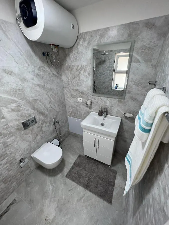 Florent'S Superb Studio, Free Parking & Garden!! Tirana Homestay